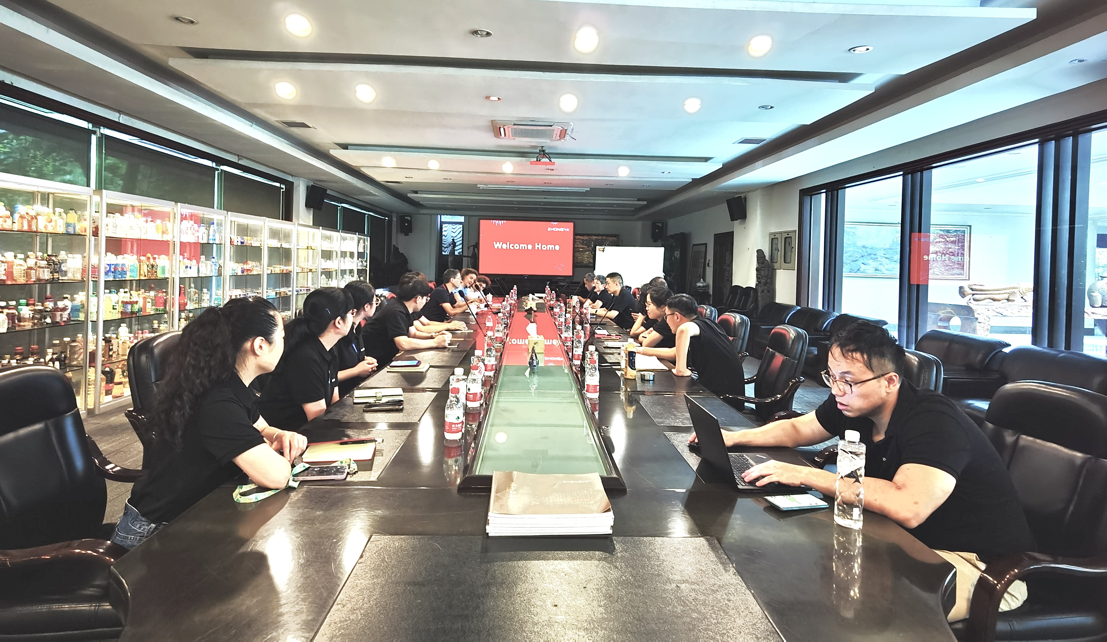 以专业手艺加持营销技巧、以品质效劳提升市场影响丨海博论坛欧洲公司团队培训盛大举行_海博论坛